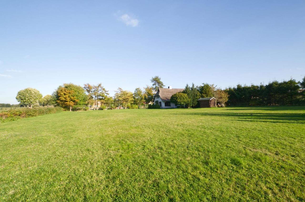 Reetdachhaus Mit Grossem Garten Und Kamin Marlow Exteriér fotografie