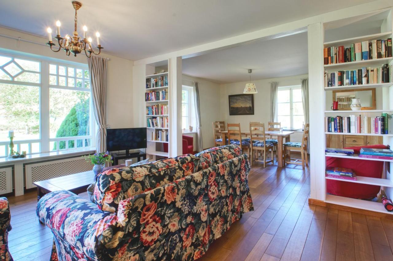 Reetdachhaus Mit Grossem Garten Und Kamin Marlow Exteriér fotografie